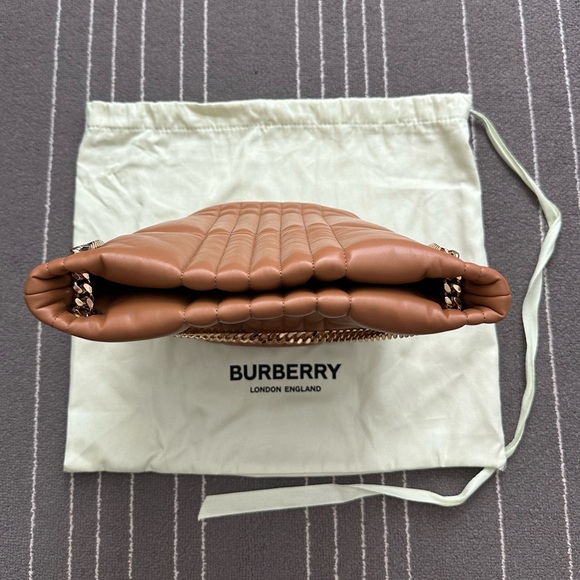 Burberry Lola Small Quilted Leather Chain Bucket Bag - Picture 7 of 16